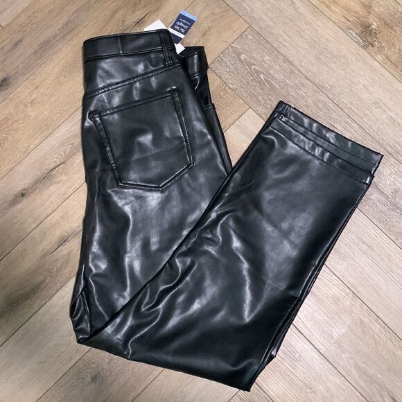 NWT Abercrombie & Fitch Vegan Leather Curve Love 90s straight ultra high rise - Picture 3 of 5